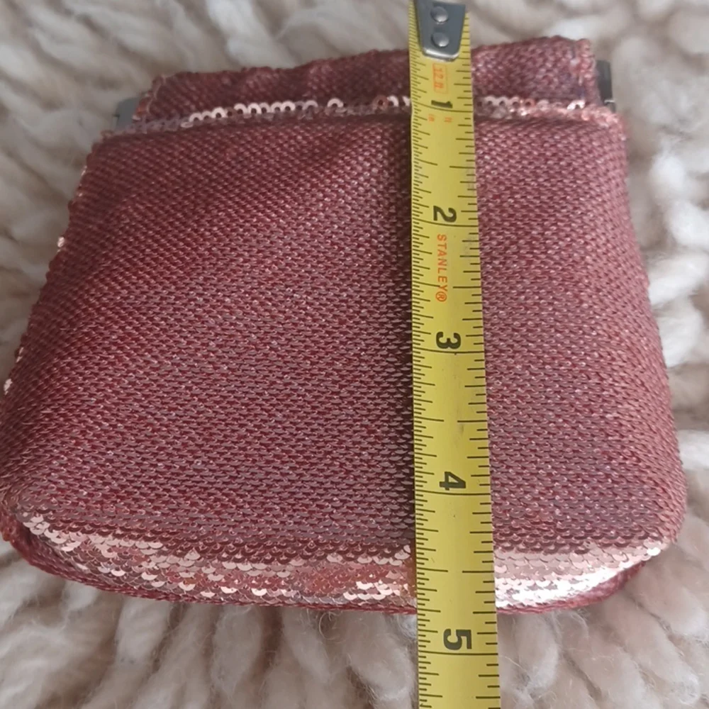Anthropologie pouch - Picture 6 of 12